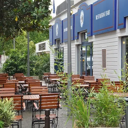 Centre