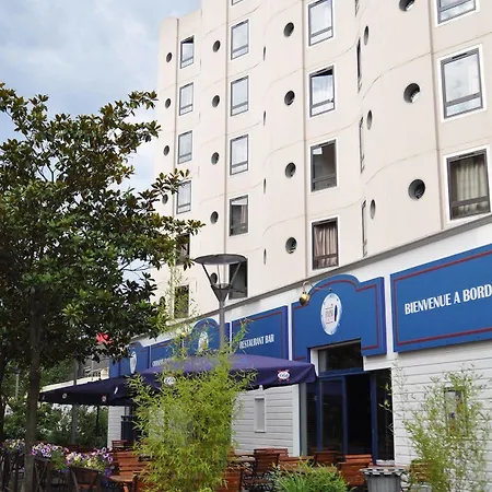 Centre Hotel 3*